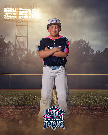 11U_WILLIAMS_MADDOX_CAM14759_FIELDLIGHTS