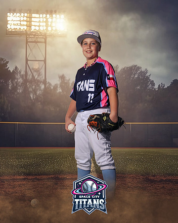 11U_PHILLIPS_AYDEN_CAM14755_FIELDLIGHTS