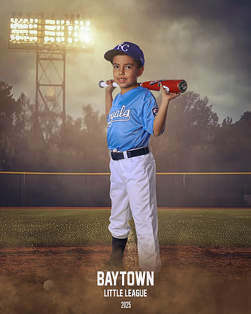 M2_ Royals_Valencia_Sergio_BAY29549_FIELDLIGHTS