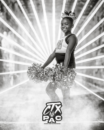 10UCHEER_Holcombe_Maurianna_SF_21414_LAZER_bw
