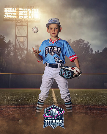 8U_Shields_Jaxon_CAM14662_FIELDLIGHTS