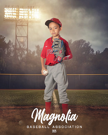 8U_Angels_Lozano_Ethan_MAG24744_FIELD LIGHTS_