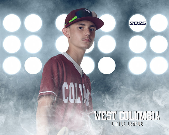 SENIOR MAROON_Grubbs_Christian_IMGL7541_LIT_