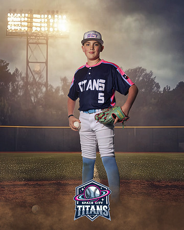 11U_BERSS_BRANTLEY_CAM14836_FIELDLIGHTS