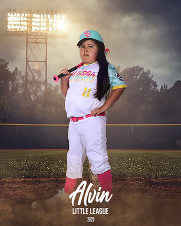 TB_PADRES_Perez_Romina_CAM13055_FIELDLIGHTS