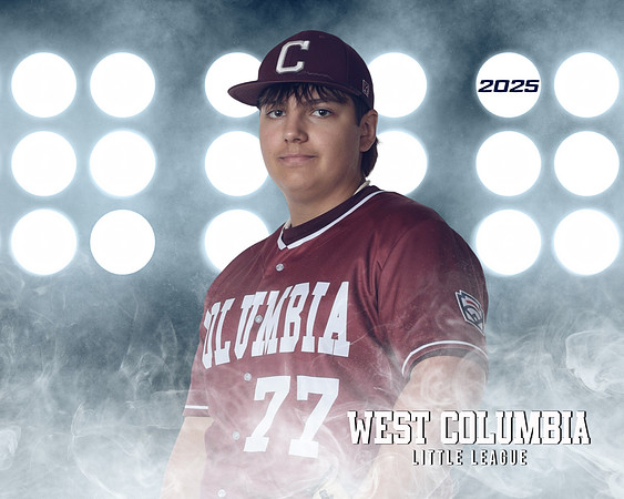 SENIOR MAROON_Henry_Regan_IMGL7481_LIT_