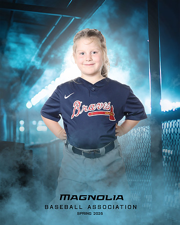 4_5U_Braves_Pye_Sadie_MAG10690_DUGOUT_