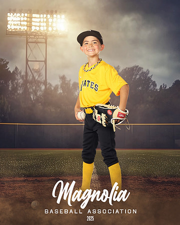 7U_Pirates_Reyes_Ayden_MAG11419_FIELD LIGHTS_