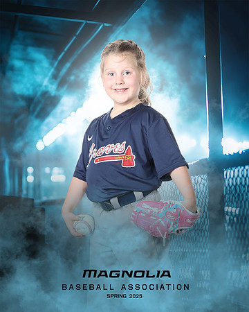 4_5U_Braves_Pye_Sadie_MAG10696_DUGOUT_