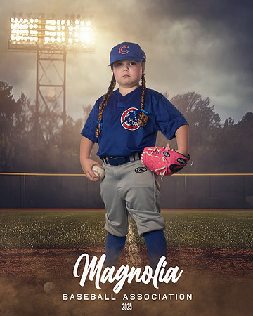 4_5U_Cubs_Alvarado_Freya_MAG26540_FIELD LIGHTS_