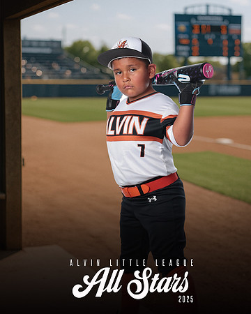 7U WHITE_Garcia_Anthony_MAG23097_DUGOUT