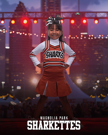 MASCOT_Garza_Raelynn_IMGL0390_CENTERSTAGE_