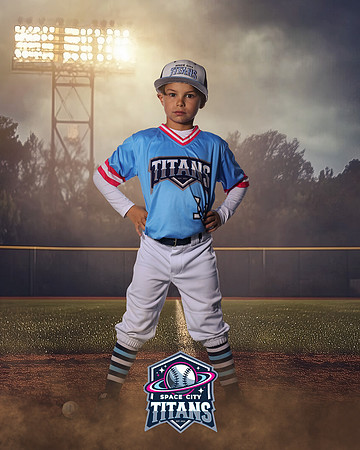 8U_Ilieski_Ashton_CAM14679_FIELDLIGHTS