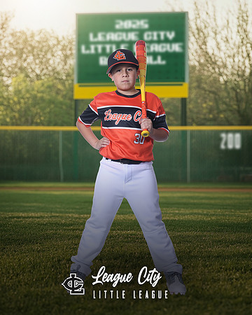 AA.Page.Giants_Strawn_Kyle_IMG_1241_CHANGEABLE