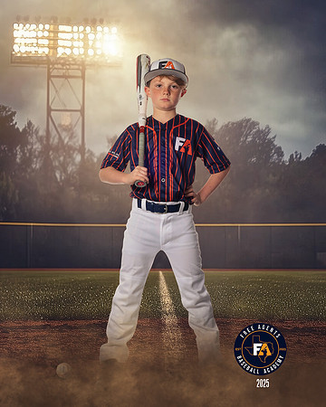 9U GARZA_RYAN_JACK_IMGL4754_FIELDLIGHTS