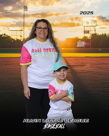 JR_TB_PADRES_Conn_Case_CAM39580-2_MULTIS
