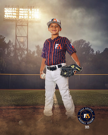 9U GARZA_LEDESMA_SEBASTIAN_SF_27079_FIELDLIGHTS