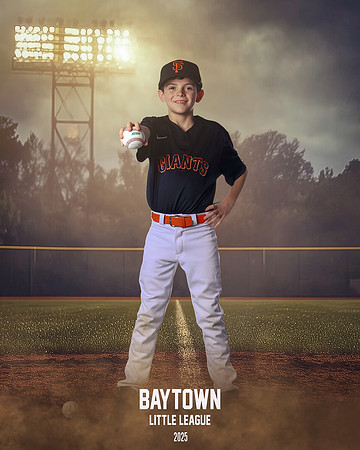 M1_Giants_Settle_Blake_BAY28744_FIELDLIGHTS
