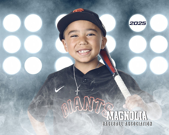 7U_Giants_Mejia_Jovahni_MAG10439_LIT