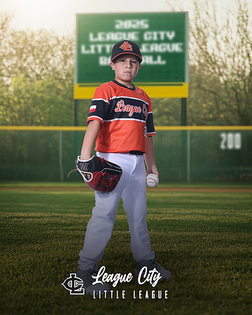 AA.Page.Giants_Strawn_Kyle_IMG_1245_CHANGEABLE