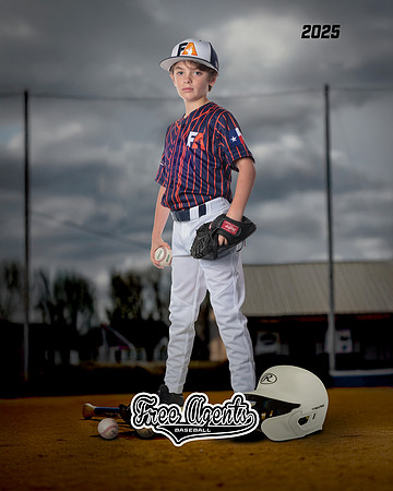 9U GARZA_WINSTON_GRAYSON_IMGL4716_BACKGROUND_TURN