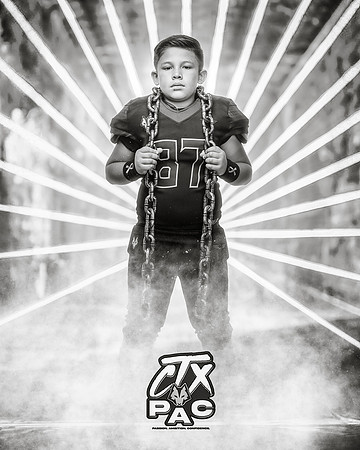 8UTACKLE_Alvarado_Bladimir_SF_21099_LAZER_bw