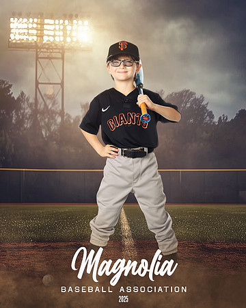 7U_Giants_Isabell_Levi_MAG10425_FIELD LIGHTS_