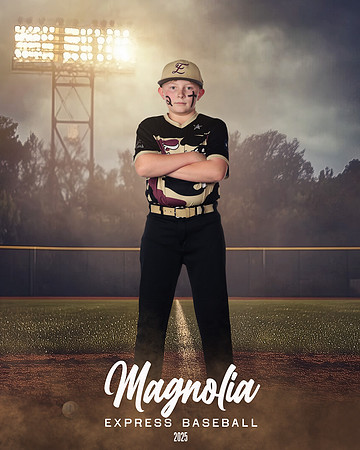 12U_Baack_Grayson_MAG27638_FIELDLIGHTS