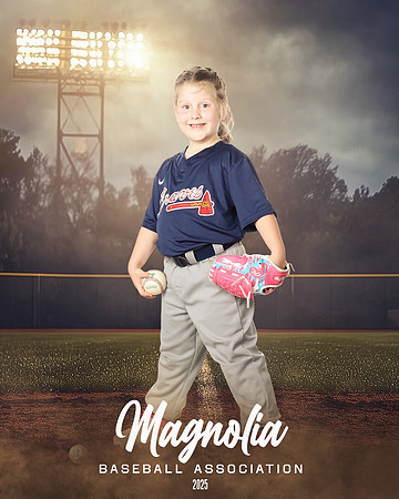 4_5U_Braves_Pye_Sadie_MAG10696_FIELD LIGHTS_
