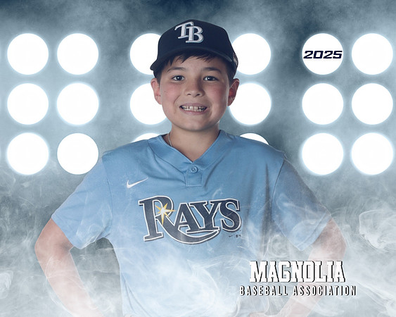 9_10U_Rays_Potter_Cameron_MAG27459_LIT