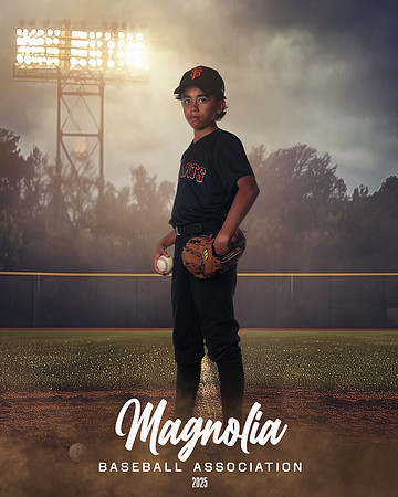 11_12U_Giants_Manabat_Sebastian_MAG27067_FIELD LIGHTS_