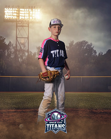 11U_HICKS_NATHAN_CAM14804_FIELDLIGHTS