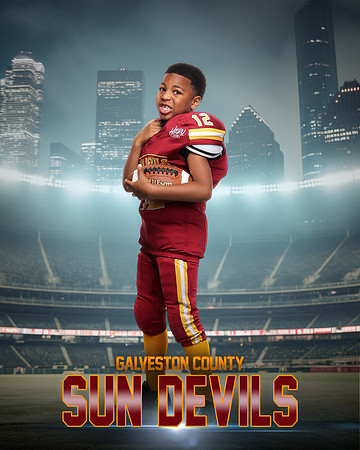 FRESHMAN_12_LCL18993_ONFIELD_