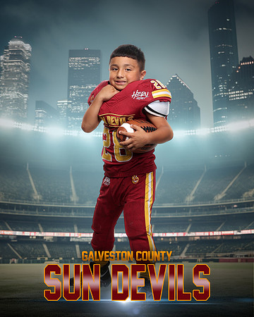 FRESHMAN_28_LCL18886_ONFIELD_