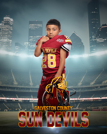 FRESHMAN_28_LCL18890_ONFIELD_