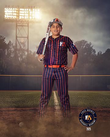 12U MAJOR HYDE_SANCHEZ_MASON_IMGL4920_FIELDLIGHTS