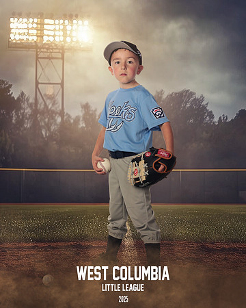 JR MINOR HOOKS_Waltz_Kyler_IMGL7719_FIELD LIGHTS_
