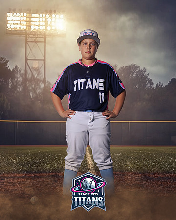 11U_PHILLIPS_AYDEN_CAM14748_FIELDLIGHTS