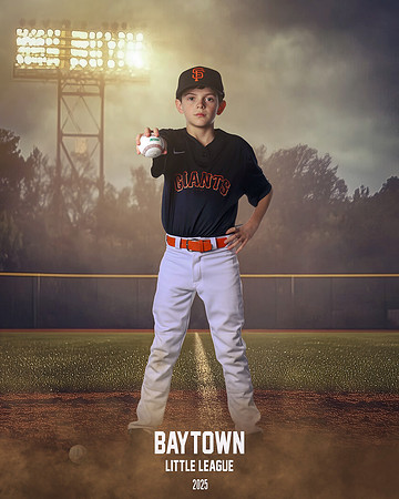 M1_Giants_Settle_Blake_BAY28745_FIELDLIGHTS