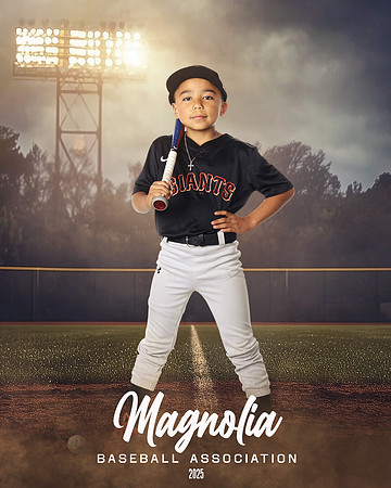 7U_Giants_Mejia_Jovahni_MAG10444_FIELD LIGHTS_