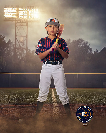 9U MINTER_CHACON_NATHAN_IMGL4615_FIELDLIGHTS