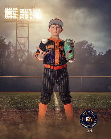 10U PAONE_BUCHANAN_RICHARD_IMGL4841_FIELDLIGHTS