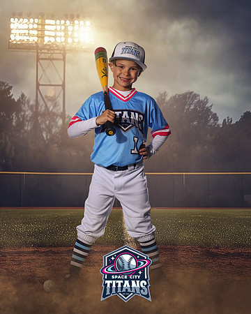 8U_Ilieski_Ashton_CAM14682_FIELDLIGHTS