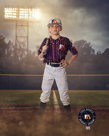 9U GARZA_EWELL_EASTON_IMGL4725_FIELDLIGHTS
