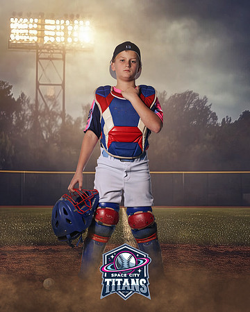 11U_MUIR_KADEN_CAM14822_FIELDLIGHTS