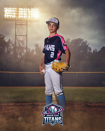11U_BRUSSARD_GREYSON_CAM14779_FIELDLIGHTS