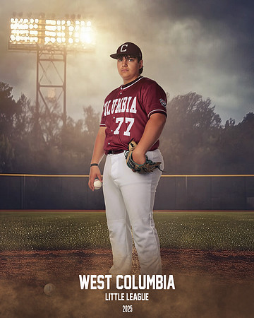 SENIOR MAROON_Henry_Regan_IMGL7480_FIELD LIGHTS_