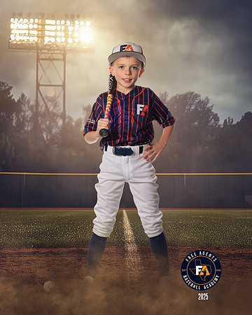 9U GARZA_MILLER_CADEN_IMGL4810_FIELDLIGHTS