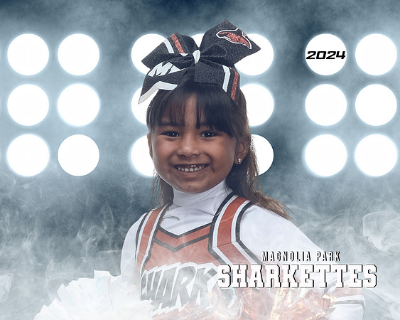 MASCOT_Garza_Raelynn_IMGL0393_LITCHEER_
