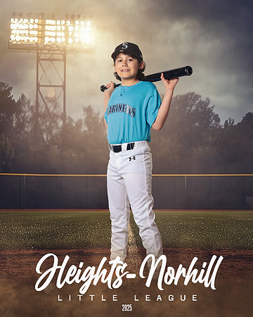 MAJORS_MARINERS_Willoughby_Shane_HN022162_FIELDLIGHTS